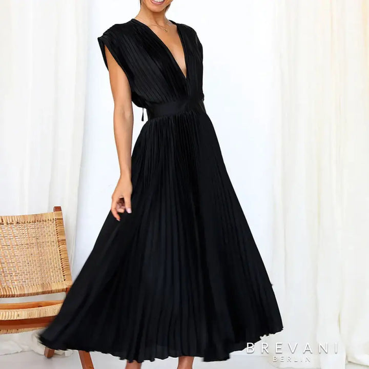 Adelle - Maxikleid Mit V-Ausschnitt Und Plissee Dress